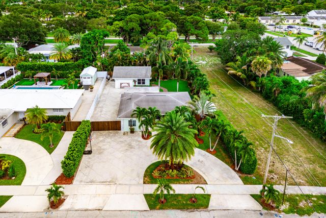 819 6TH Street, Lake Park, FL 33403