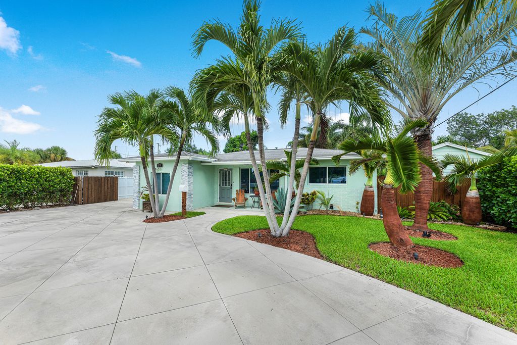 819 6TH Street, Lake Park, FL 33403