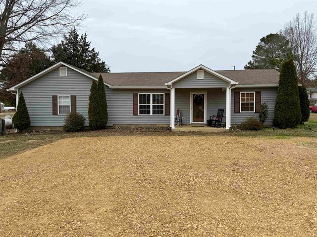 3690 142 HWY, Selmer, TN 38375