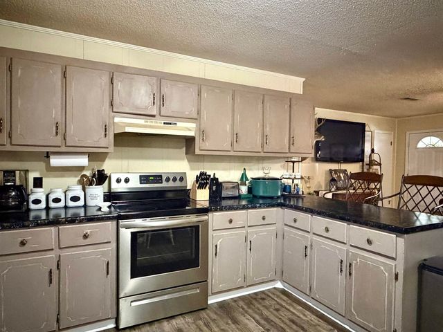 3690 142 HWY, Selmer, TN 38375