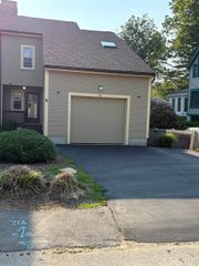 71 Esker Rd # B, Hampton, NH 03842
