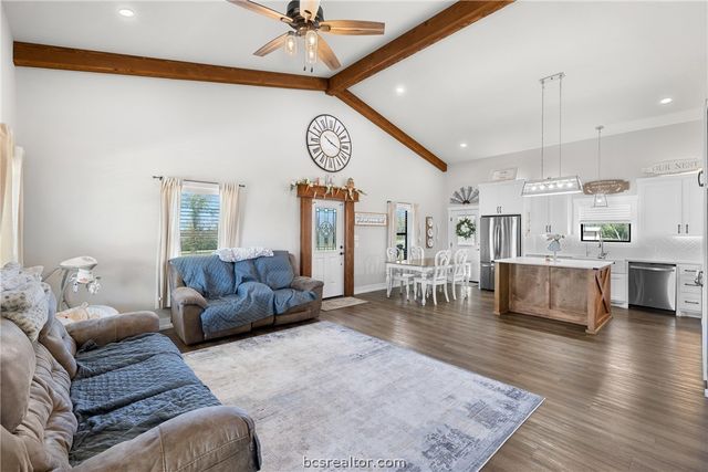 4500 Gibbs Ln Lane, Caldwell, TX 77836