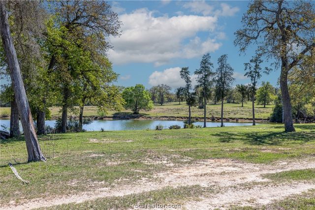 4500 Gibbs Ln Lane, Caldwell, TX 77836