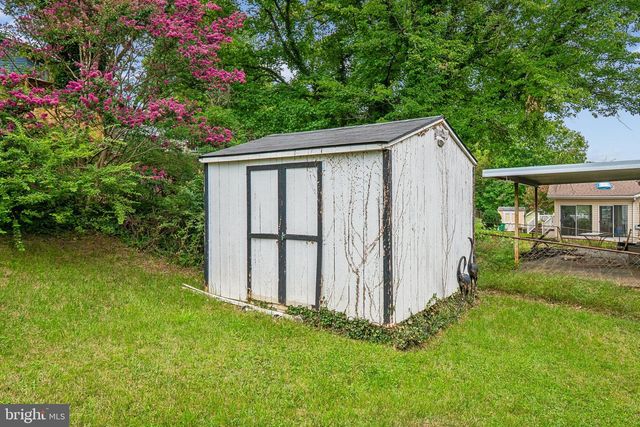 3720 SWANN RD, Suitland, MD 20746