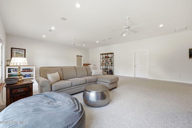 112 Steeplechase Way, Southern Pines, NC 28387