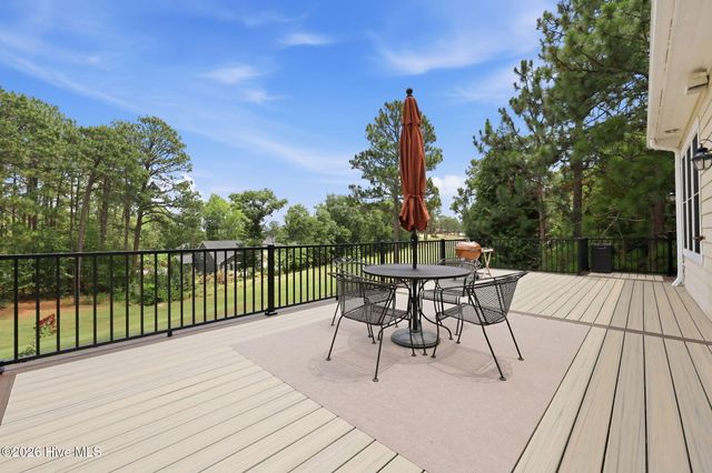 112 Steeplechase Way, Southern Pines, NC 28387
