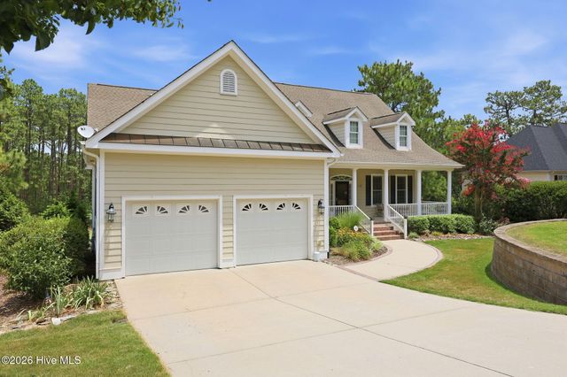 112 Steeplechase Way, Southern Pines, NC 28387