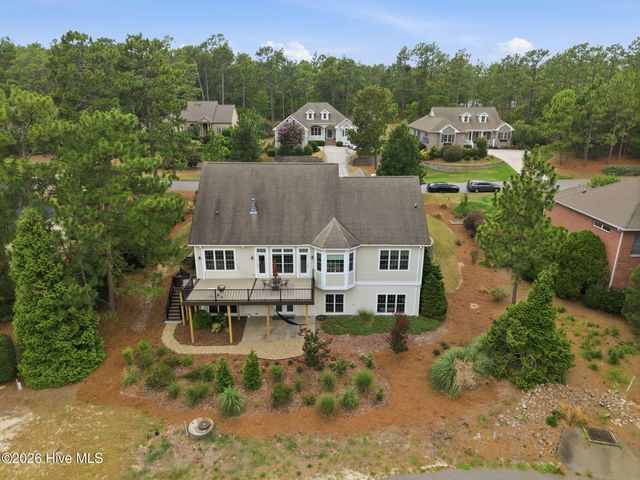112 Steeplechase Way, Southern Pines, NC 28387