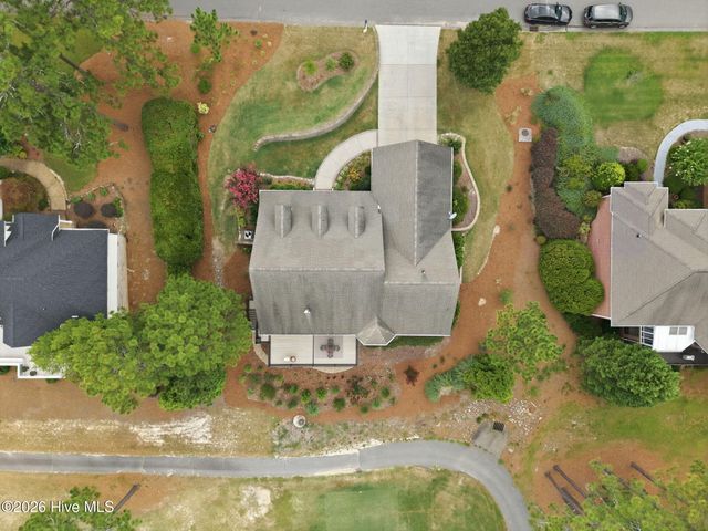 112 Steeplechase Way, Southern Pines, NC 28387