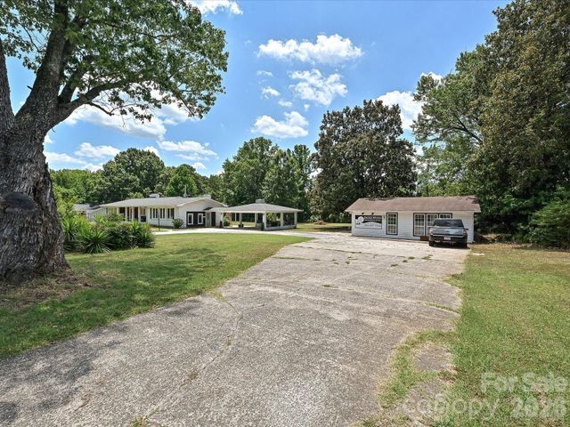 3501 Parkwood School Road, Monroe, NC 28112