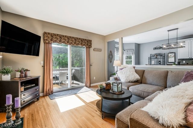 228 Woodside Ln, Bridgewater Twp., NJ 08807