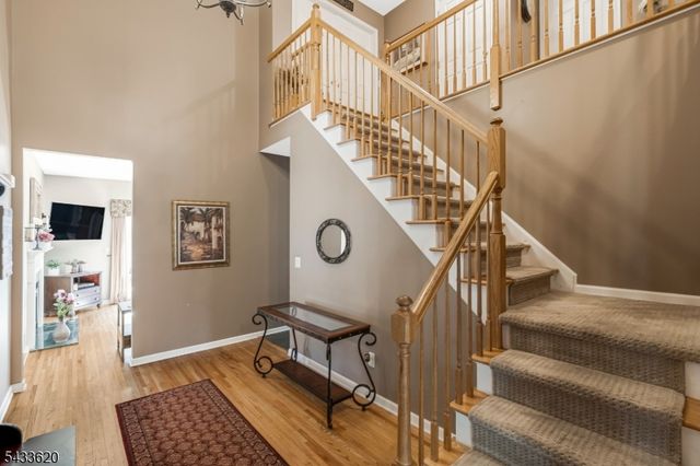 228 Woodside Ln, Bridgewater Twp., NJ 08807