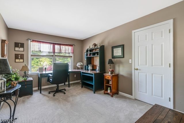 228 Woodside Ln, Bridgewater Twp., NJ 08807
