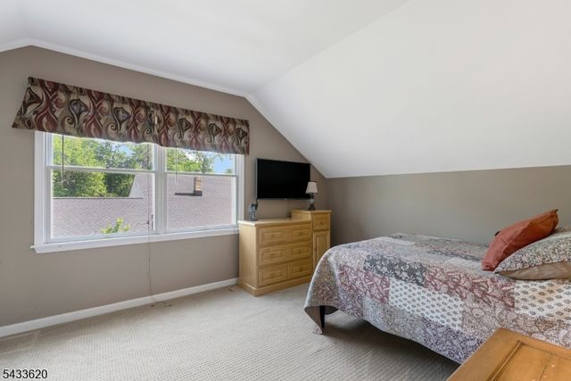 228 Woodside Ln, Bridgewater Twp., NJ 08807