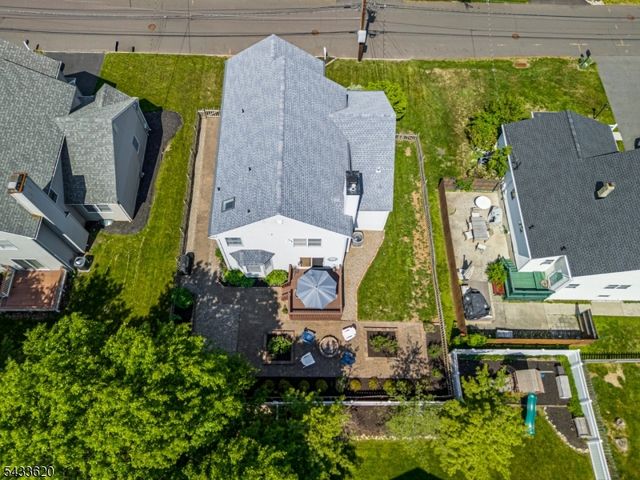 228 Woodside Ln, Bridgewater Twp., NJ 08807
