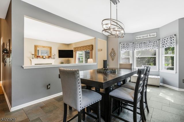 228 Woodside Ln, Bridgewater Twp., NJ 08807