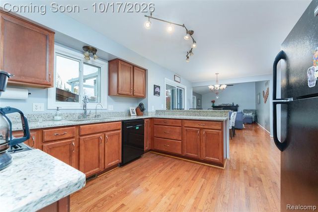 3340 Bennington Drive, Wixom, MI 48393