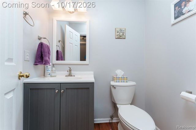 3340 Bennington Drive, Wixom, MI 48393
