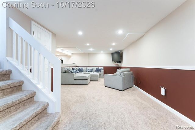 3340 Bennington Drive, Wixom, MI 48393