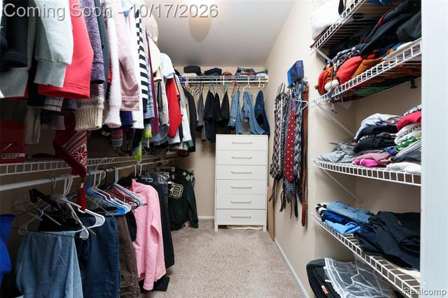 3340 Bennington Drive, Wixom, MI 48393