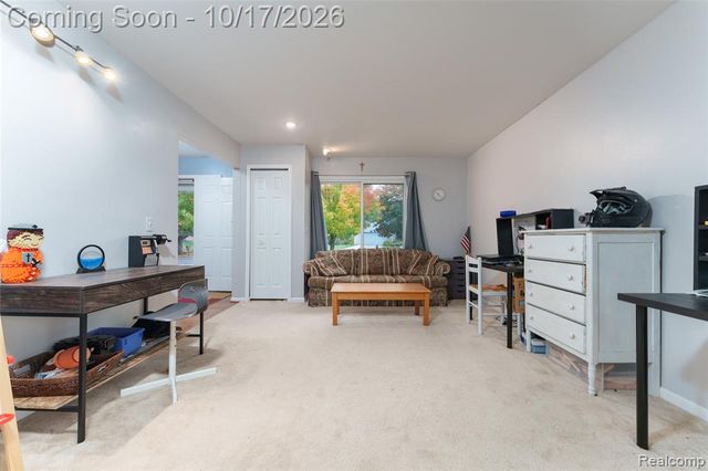 3340 Bennington Drive, Wixom, MI 48393