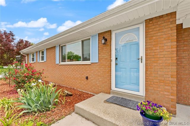 2720 Wahoo Drive, New Albany, IN 47150