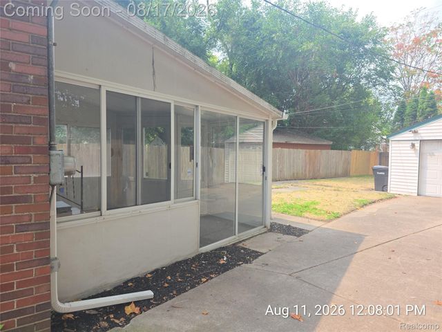 7735 Bramell, Detroit, MI 48239