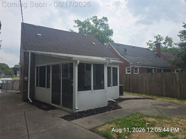 7735 Bramell, Detroit, MI 48239