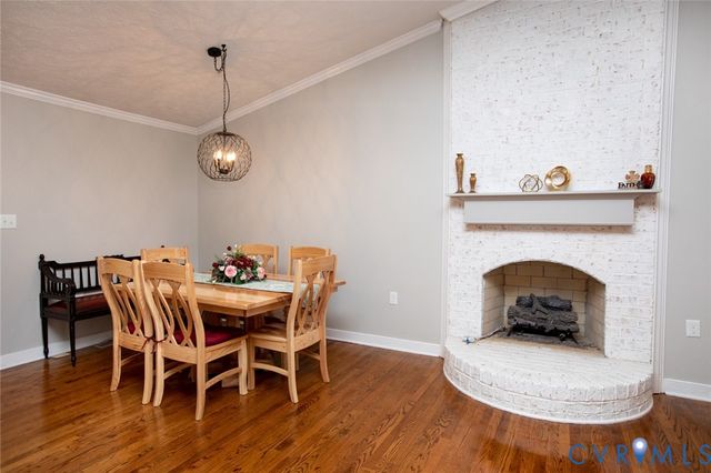 111 Poplar Hill Dr, Farmville, VA 23901