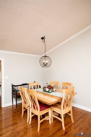 111 Poplar Hill Dr, Farmville, VA 23901