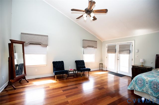 111 Poplar Hill Dr, Farmville, VA 23901