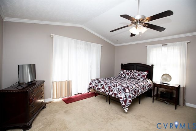 111 Poplar Hill Dr, Farmville, VA 23901