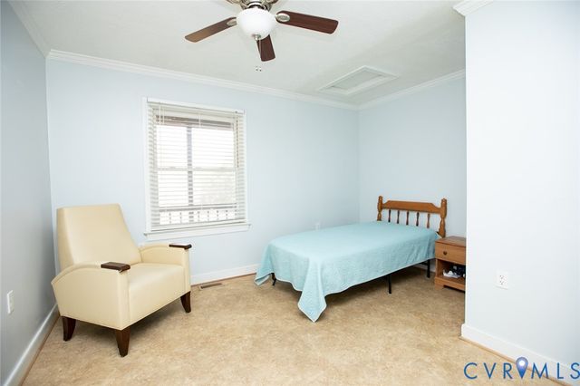 111 Poplar Hill Dr, Farmville, VA 23901