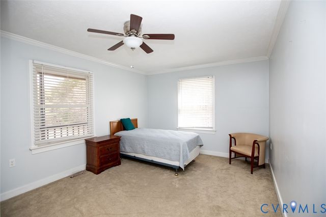 111 Poplar Hill Dr, Farmville, VA 23901