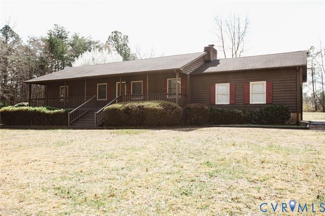 111 Poplar Hill Dr, Farmville, VA 23901
