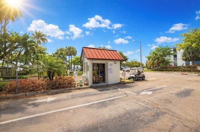 5800 SW 127 Ave 2120, Miami, FL 33183