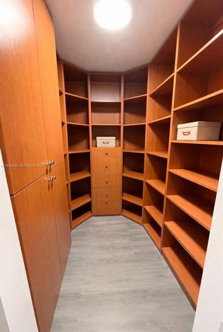 5800 SW 127 Ave 2120, Miami, FL 33183