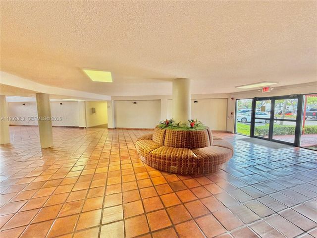 5800 SW 127 Ave 2120, Miami, FL 33183