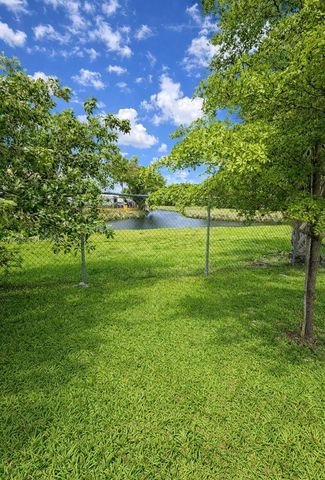 5800 SW 127 Ave 2120, Miami, FL 33183