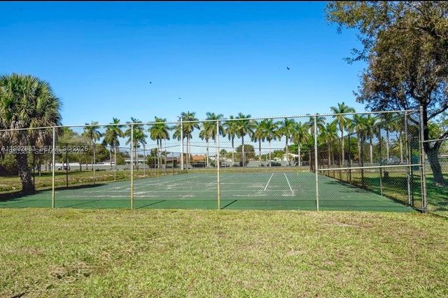 5800 SW 127 Ave 2120, Miami, FL 33183