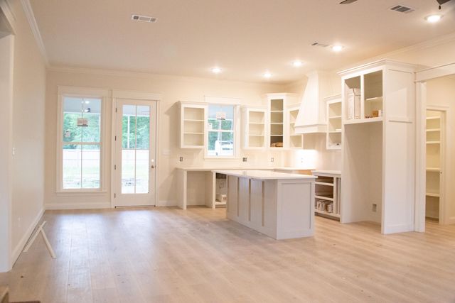 32 Redmont Dr., Sumrall, MS 39492