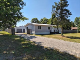 4079 W Pinecrest Road, Grayling, MI 49738