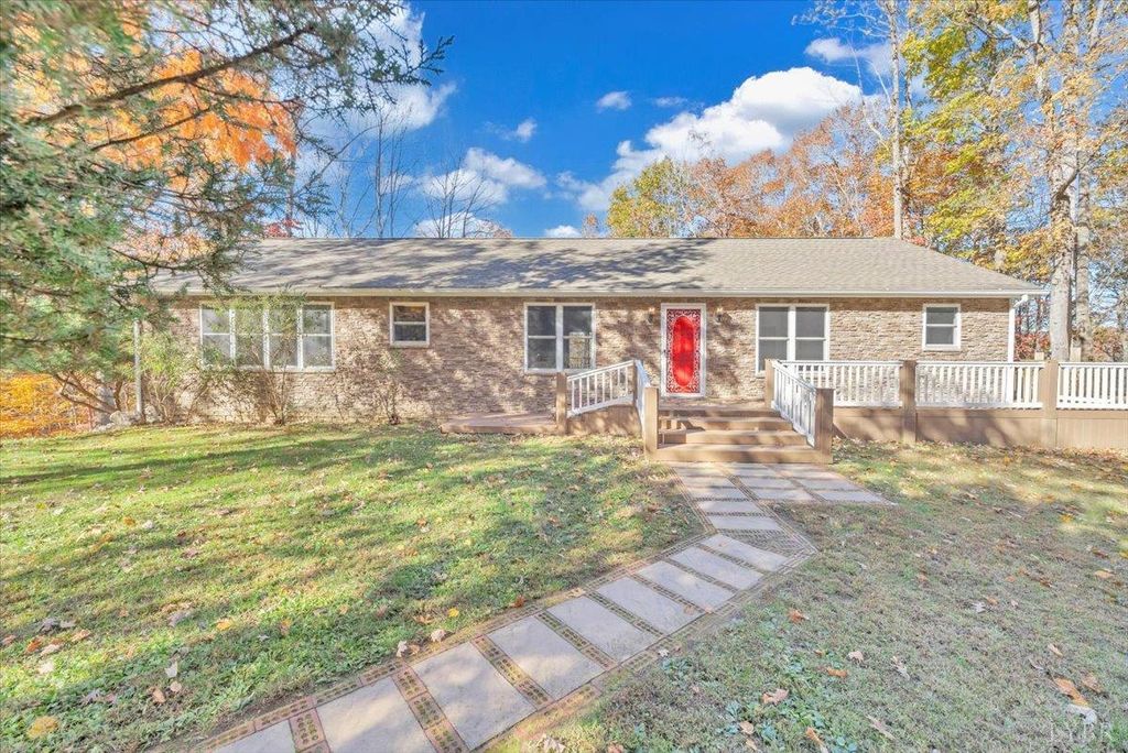 6548 Goodview Road, Goodview, VA 24095