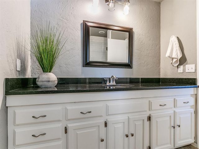 2725 NW 58th Street, Oklahoma City, OK 73112