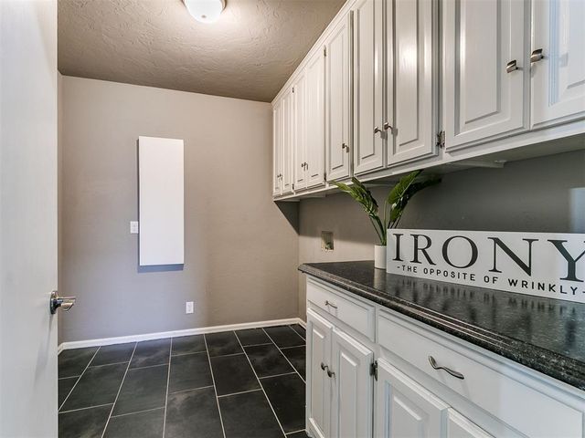 2725 NW 58th Street, Oklahoma City, OK 73112