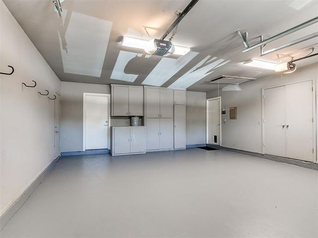 2725 NW 58th Street, Oklahoma City, OK 73112