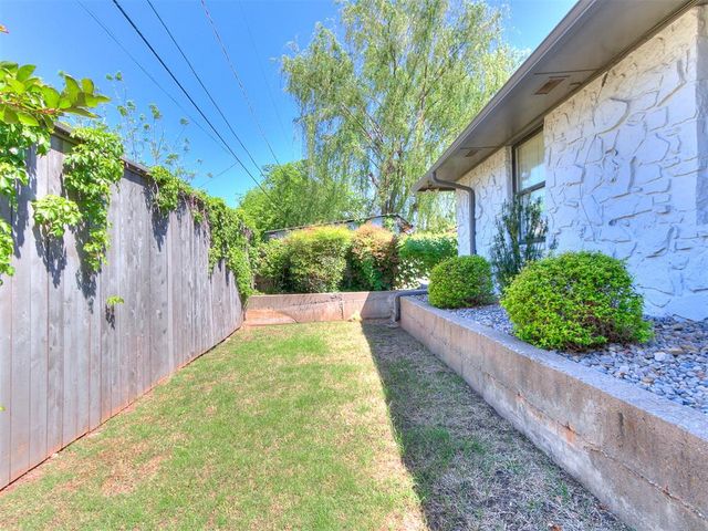 2725 NW 58th Street, Oklahoma City, OK 73112