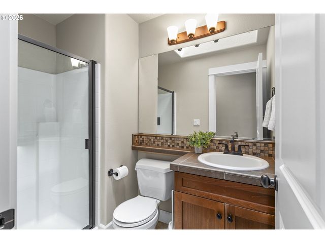 7503 Sw CAPITOL Hwy, Portland, OR 97219