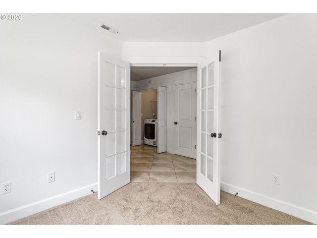 7503 Sw CAPITOL Hwy, Portland, OR 97219