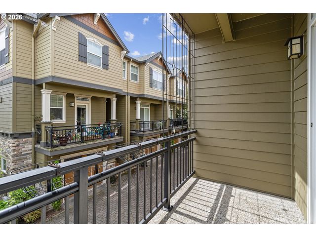 7503 Sw CAPITOL Hwy, Portland, OR 97219